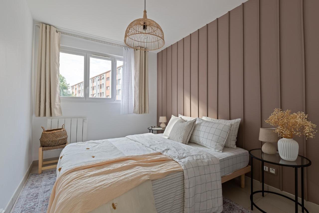 Appartement Spacieux 1 Chambre Parking Gratuit Valence  Exterior foto